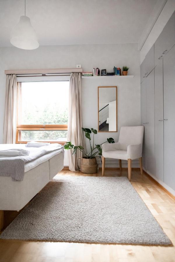 Вилла Bed And Books Порвоо Экстерьер фото